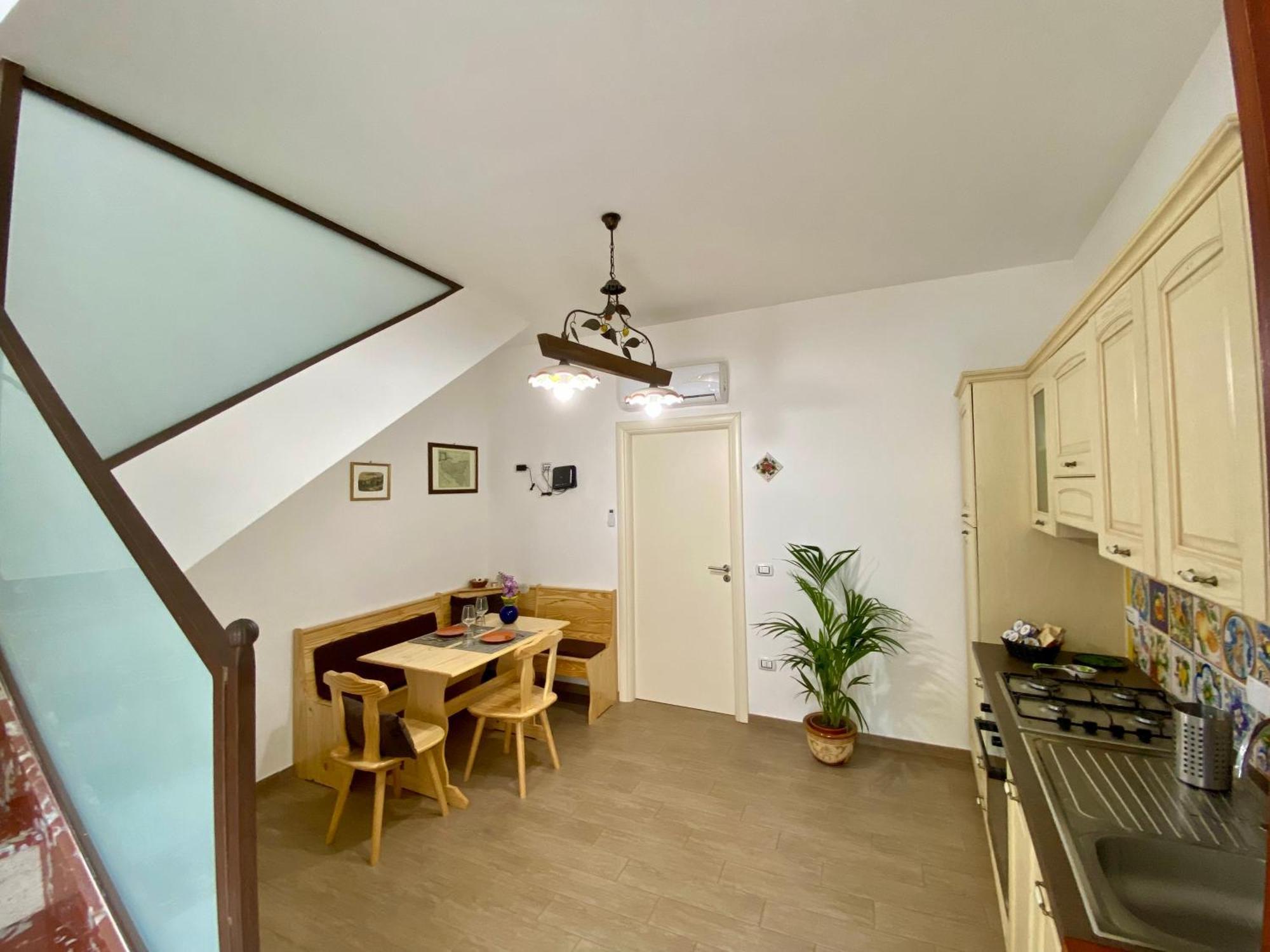 ホテル Casa Ferrara タオルミーナ エクステリア 写真